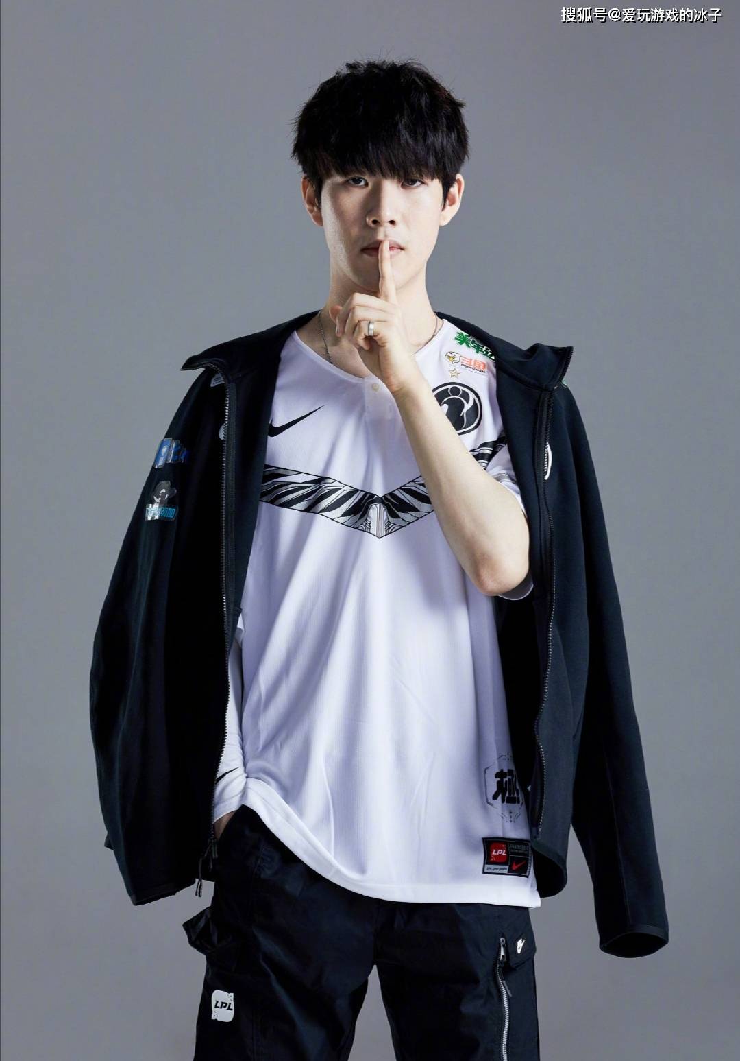 因在获LCK批准之前官宣名单，GEN被罚100万韩元